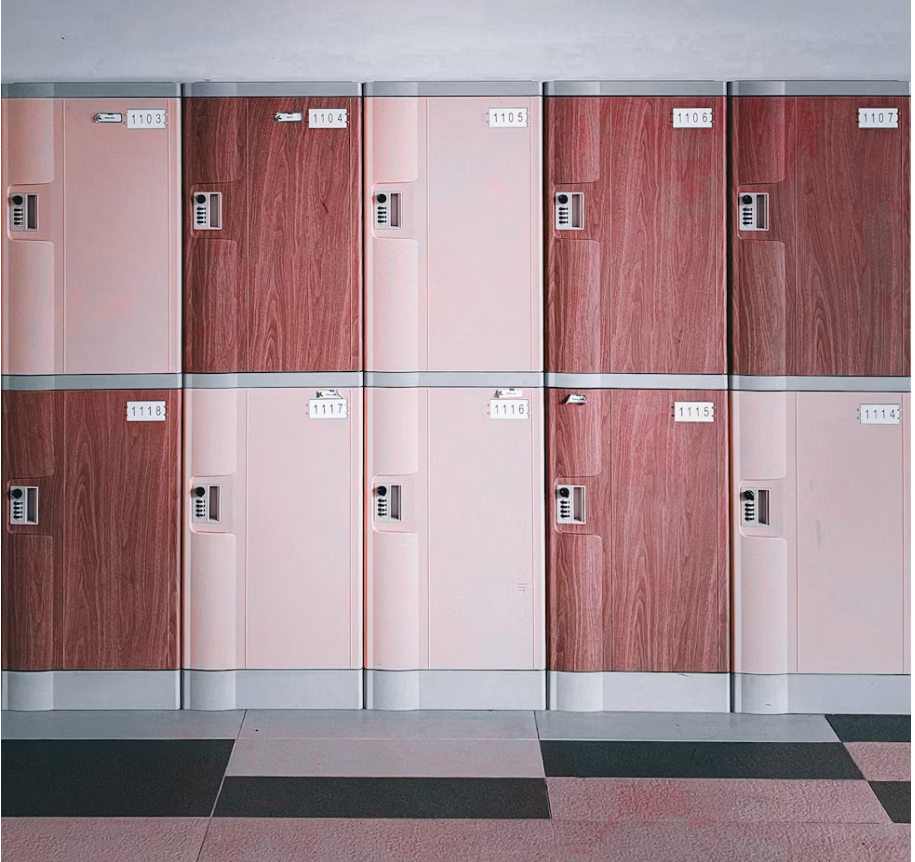 varies locker